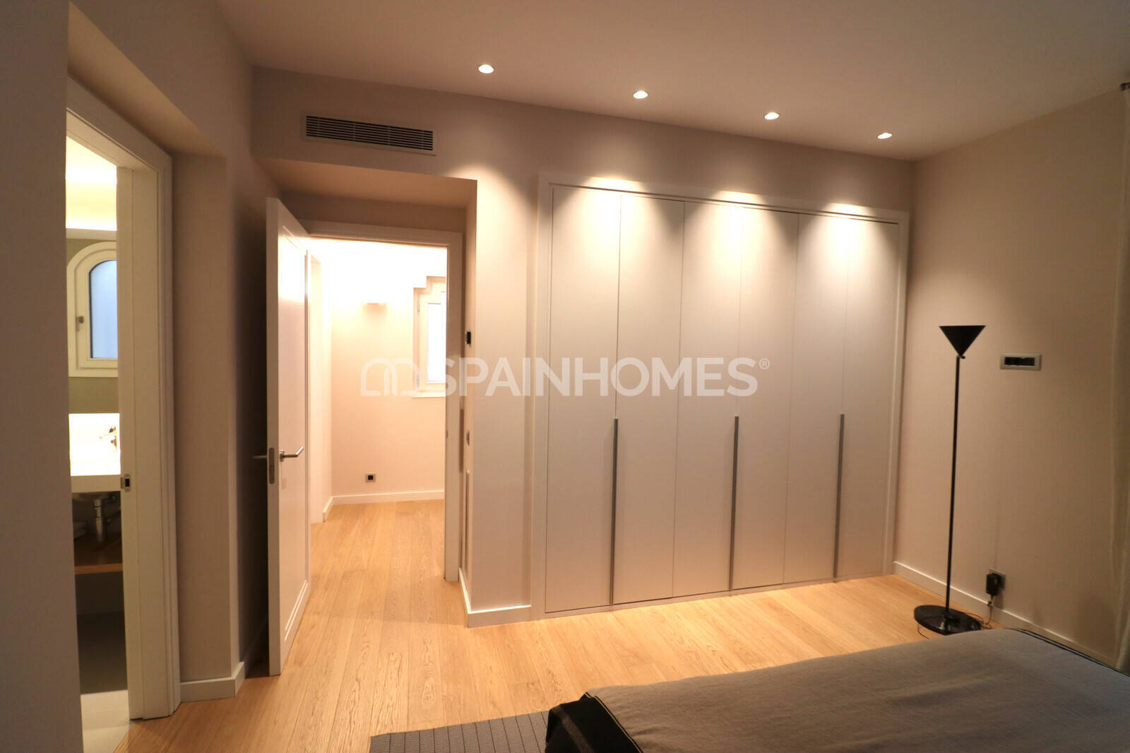 Apartament w Barcelona, Hiszpania 3 sypialnie, 188 mkw. nr 138644