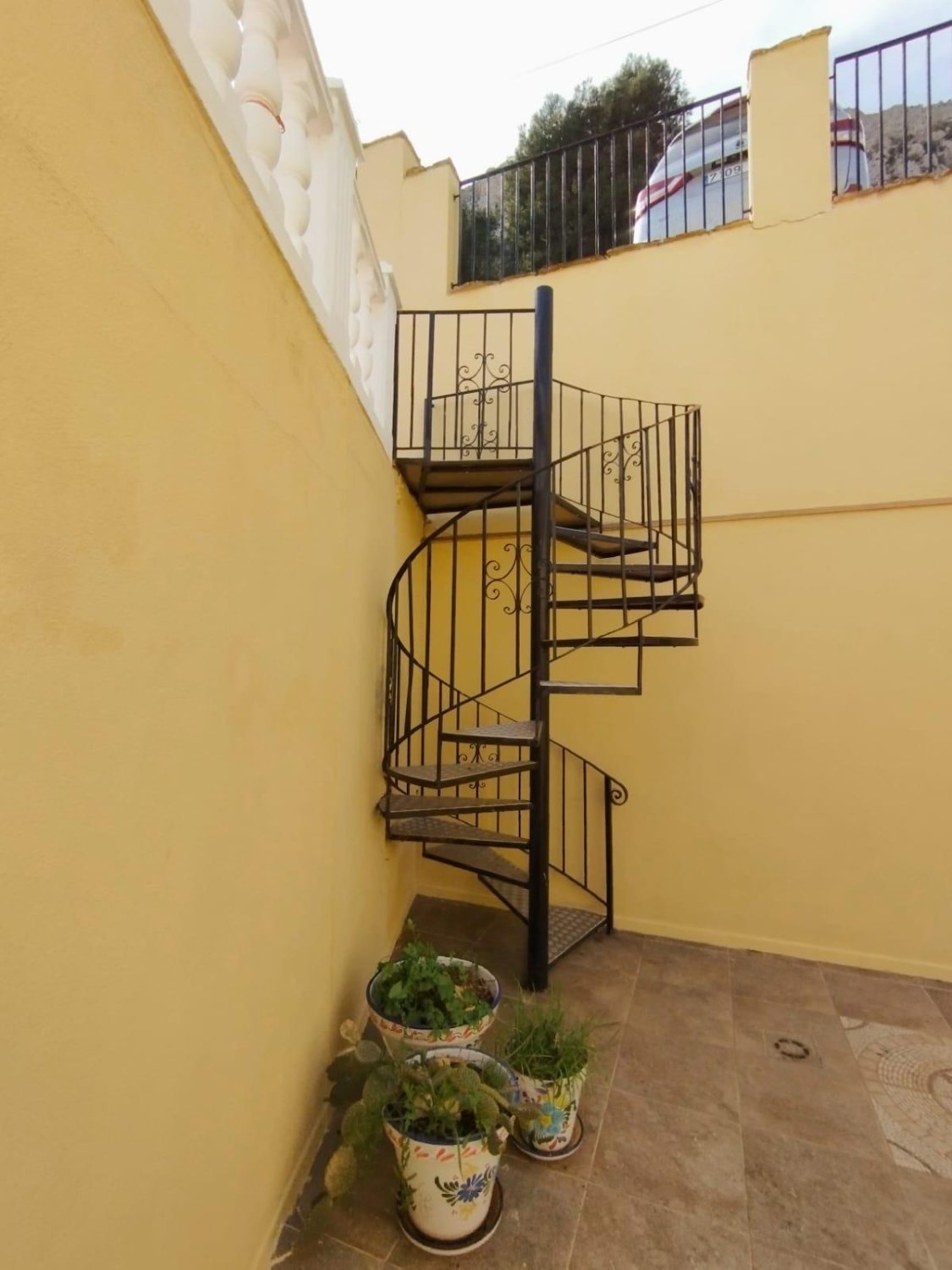 Villa i Maryvilla, Alicante, Spanien 8 sovrum, 476 kvm. Nr. 165178