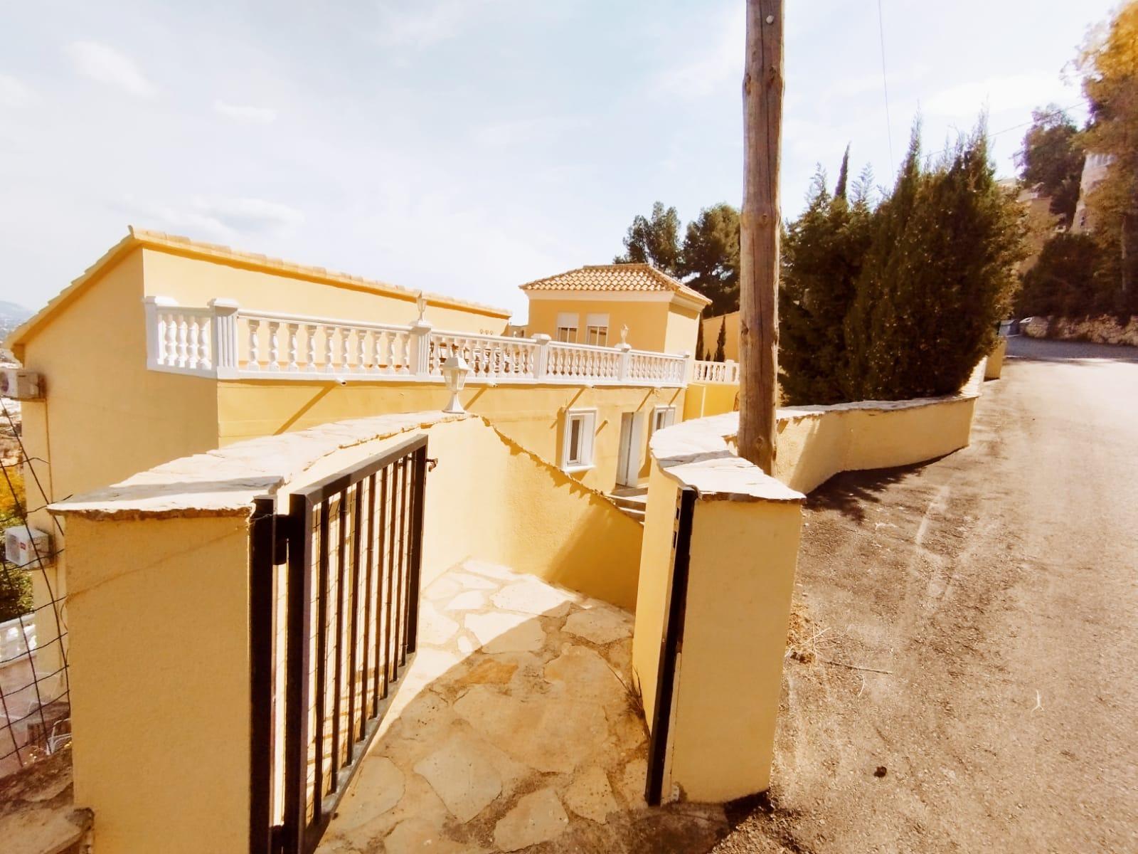 Villa i Maryvilla, Alicante, Spanien 8 sovrum, 476 kvm. Nr. 165178