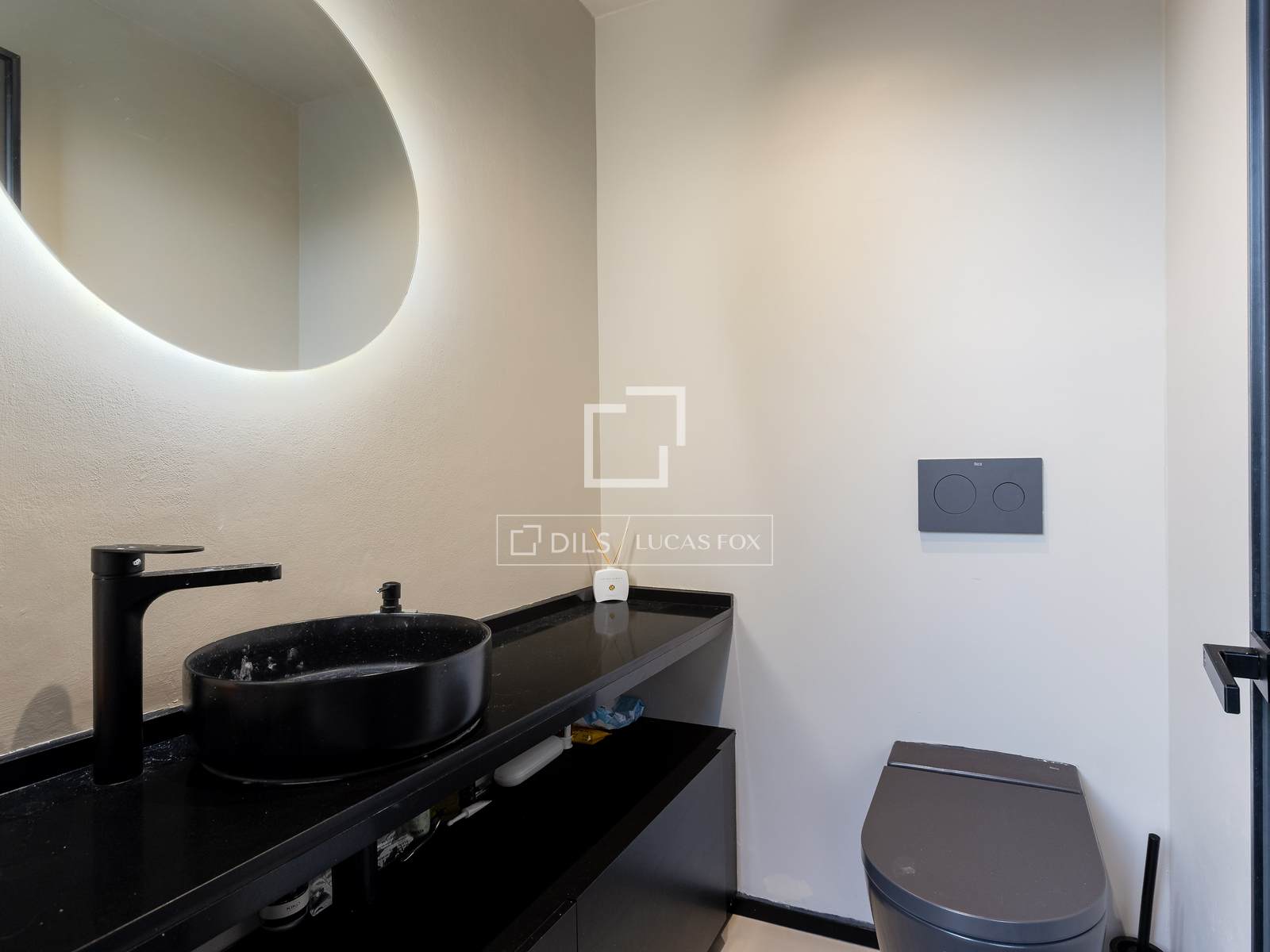 Villa i Premia De Dalt, Barcelona, Spanien 4 sovrum, 331 kvm. Nr. 150819
