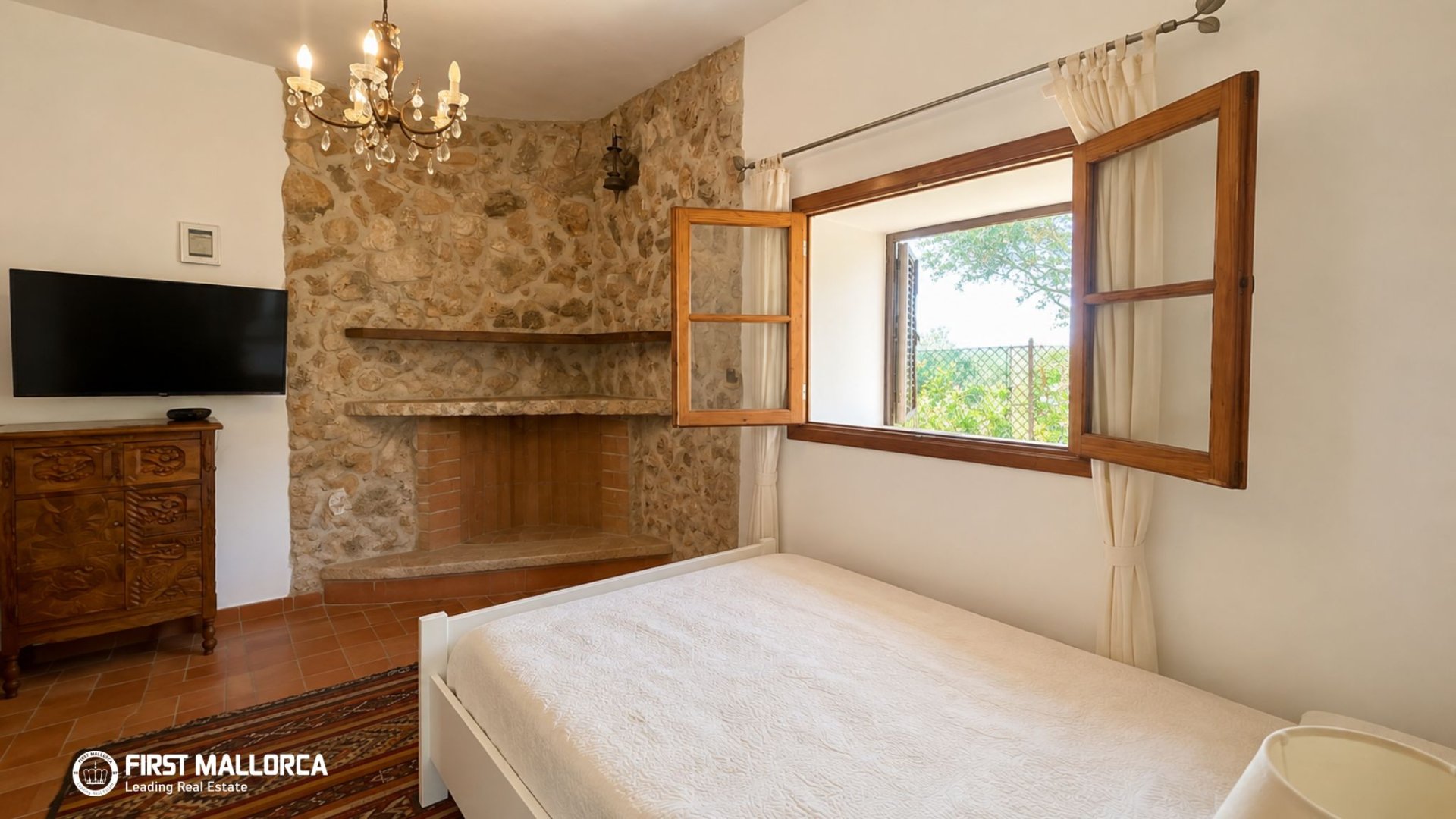 Finca Cala Llombards, Mallorca, Espanja 4 makuuhuonetta, 240 m2 No. 191966