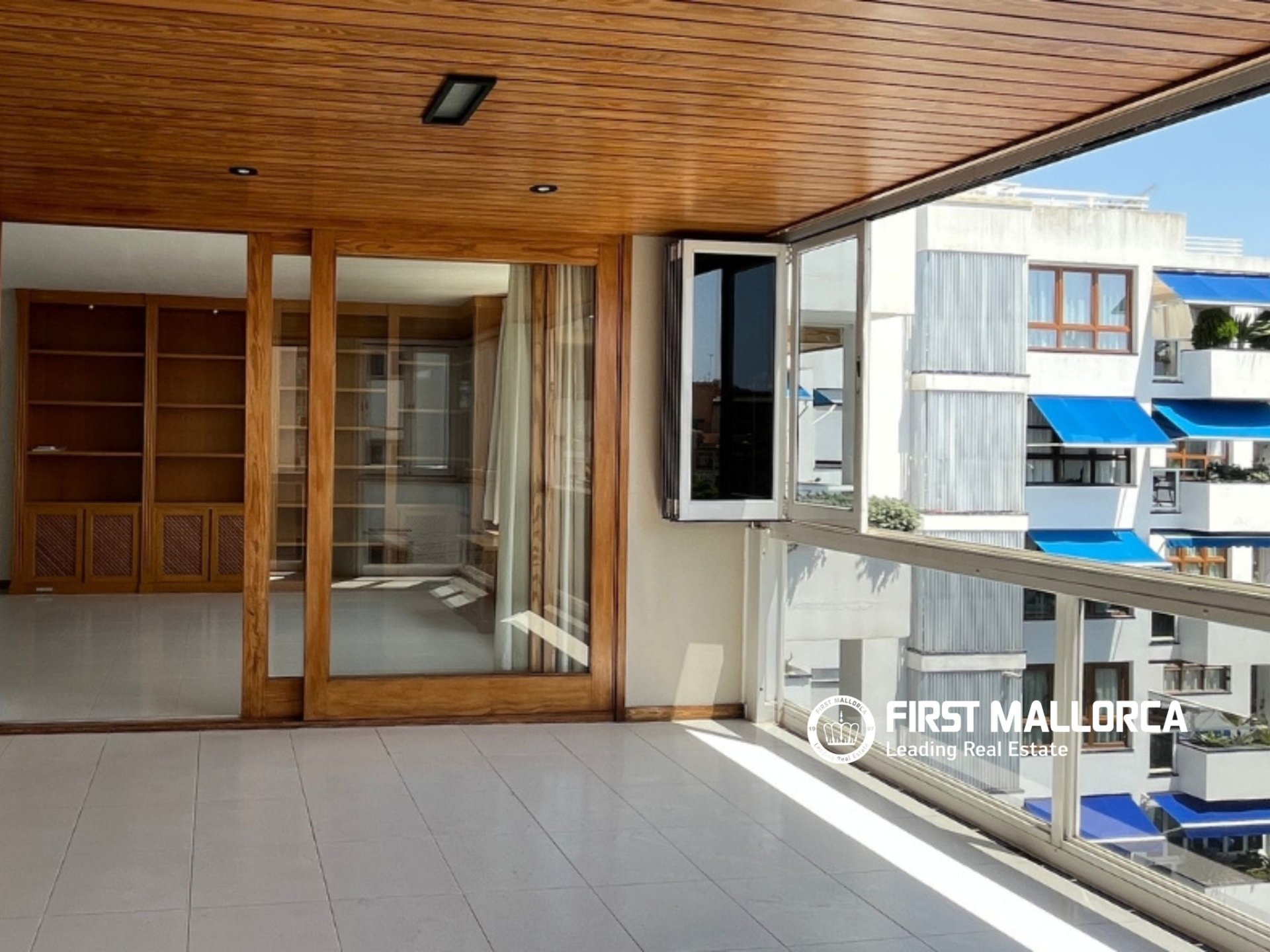 Apartment in Cala Mayor, Mallorca, Spain 3 bedrooms, 121 sq.m. No. 191967