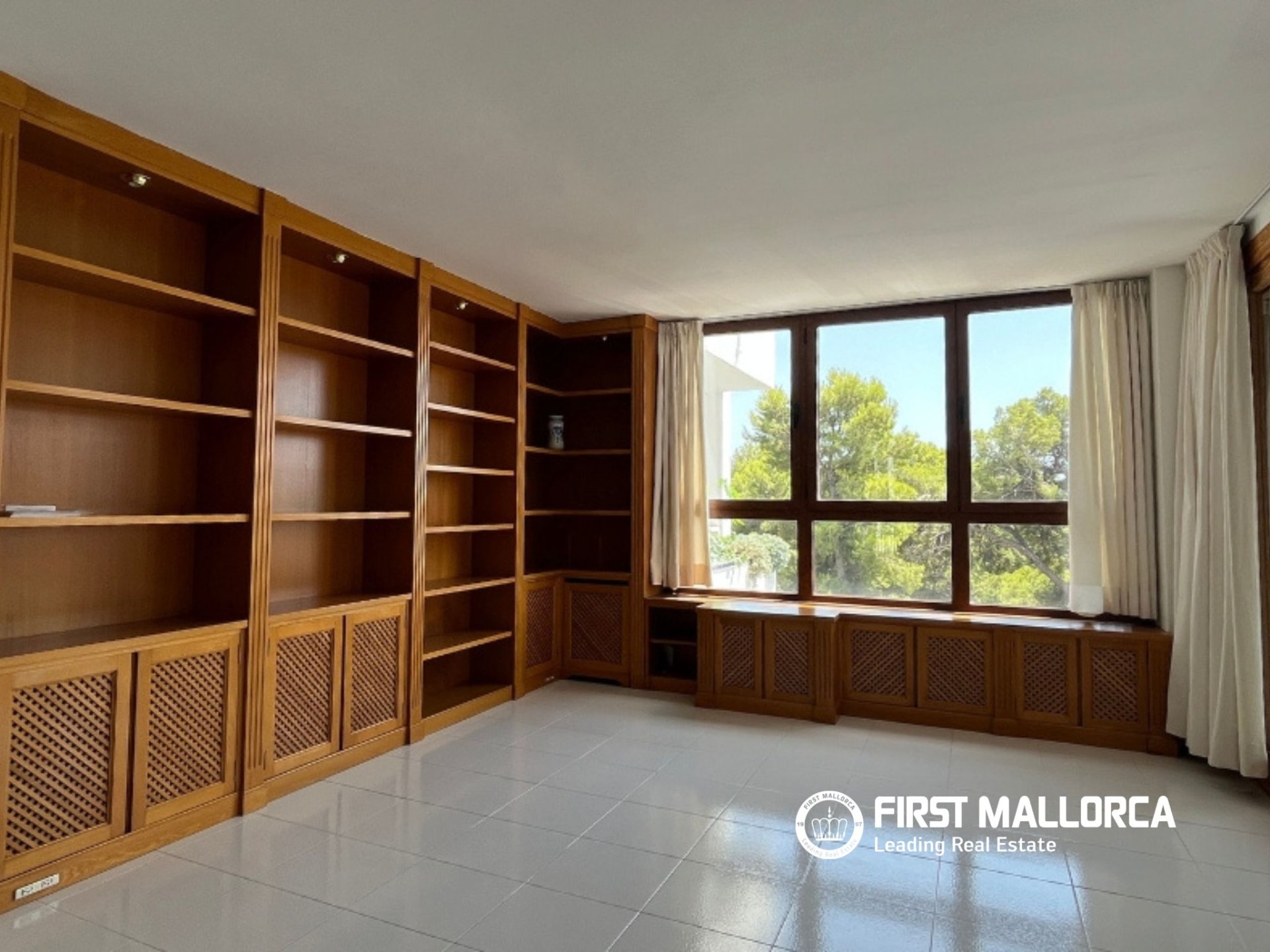 Apartment in Cala Mayor, Mallorca, Spain 3 bedrooms, 121 sq.m. No. 191967