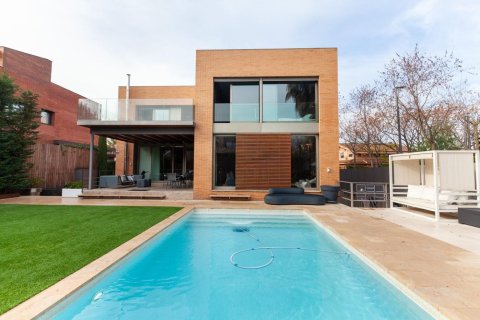 Māja Sant Cugat Del Valles, Barcelona, Spānijā 5 istabas,  Nr. 140926