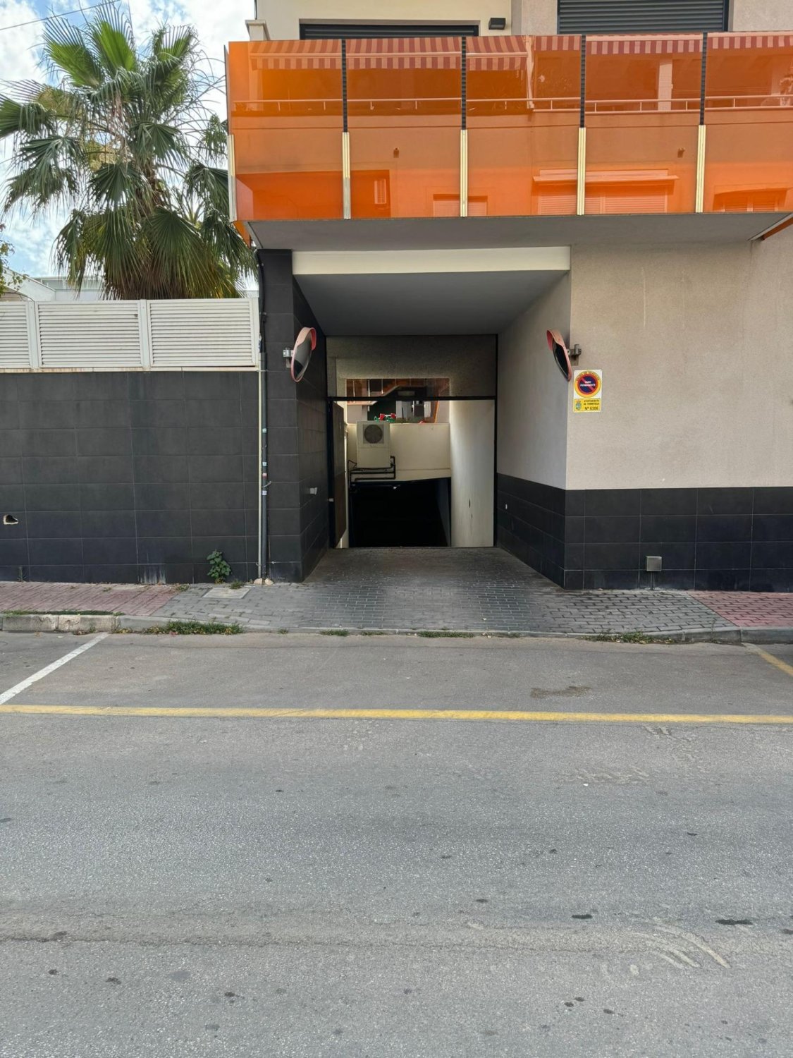 Parking in Torrevieja, Alicante, Spain No. 182795