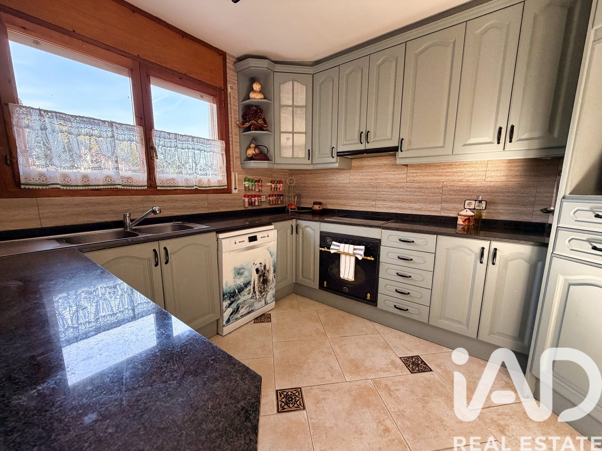 House in Vallirana, Barcelona, Spanien 5 Schlafzimmer, 281 m2 Nr. 172565