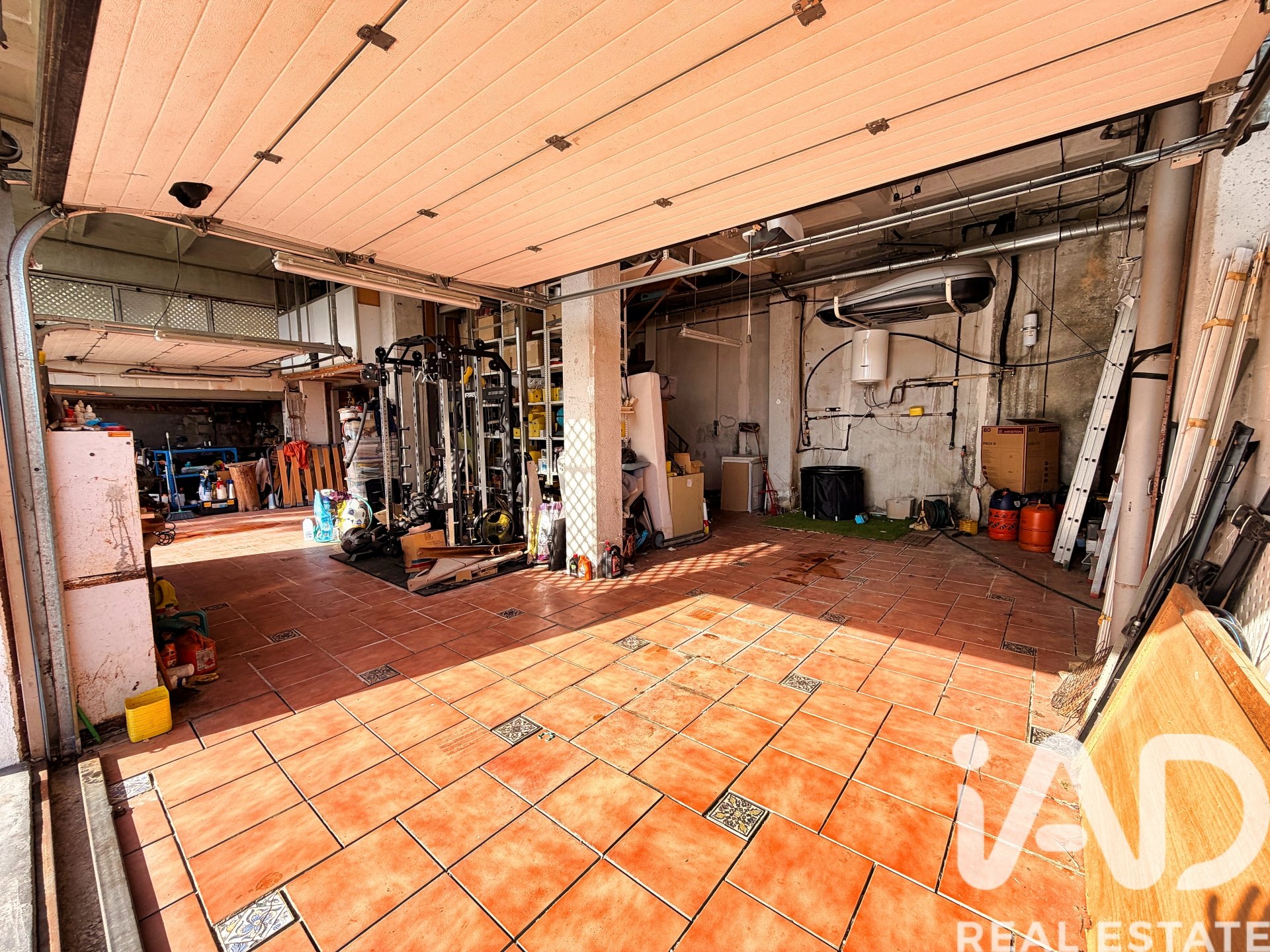 House in Vallirana, Barcelona, Spanien 5 Schlafzimmer, 281 m2 Nr. 172565