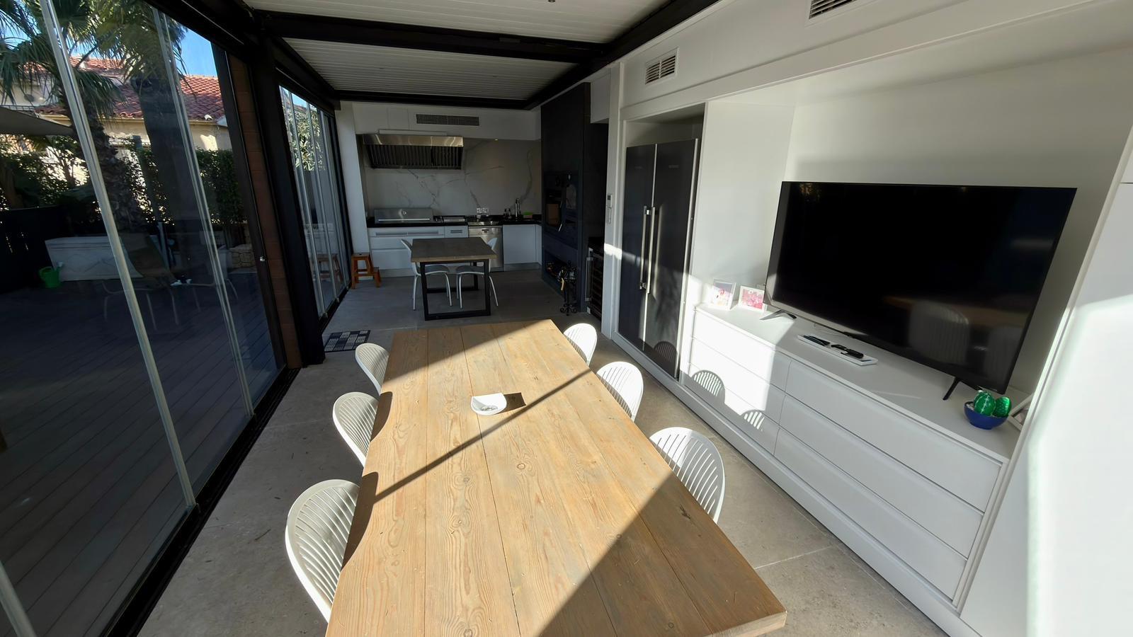 Villa in Benidorm, Alicante, Spanien 6 Schlafzimmer, 357 m2 Nr. 151051