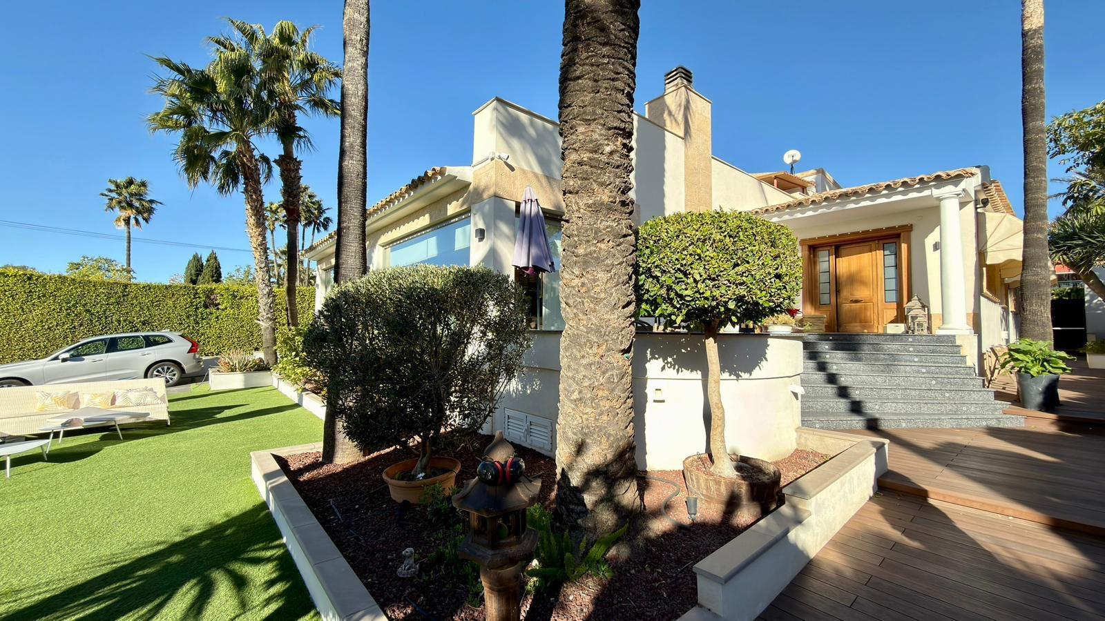 Villa in Benidorm, Alicante, Spanien 6 Schlafzimmer, 357 m2 Nr. 151051