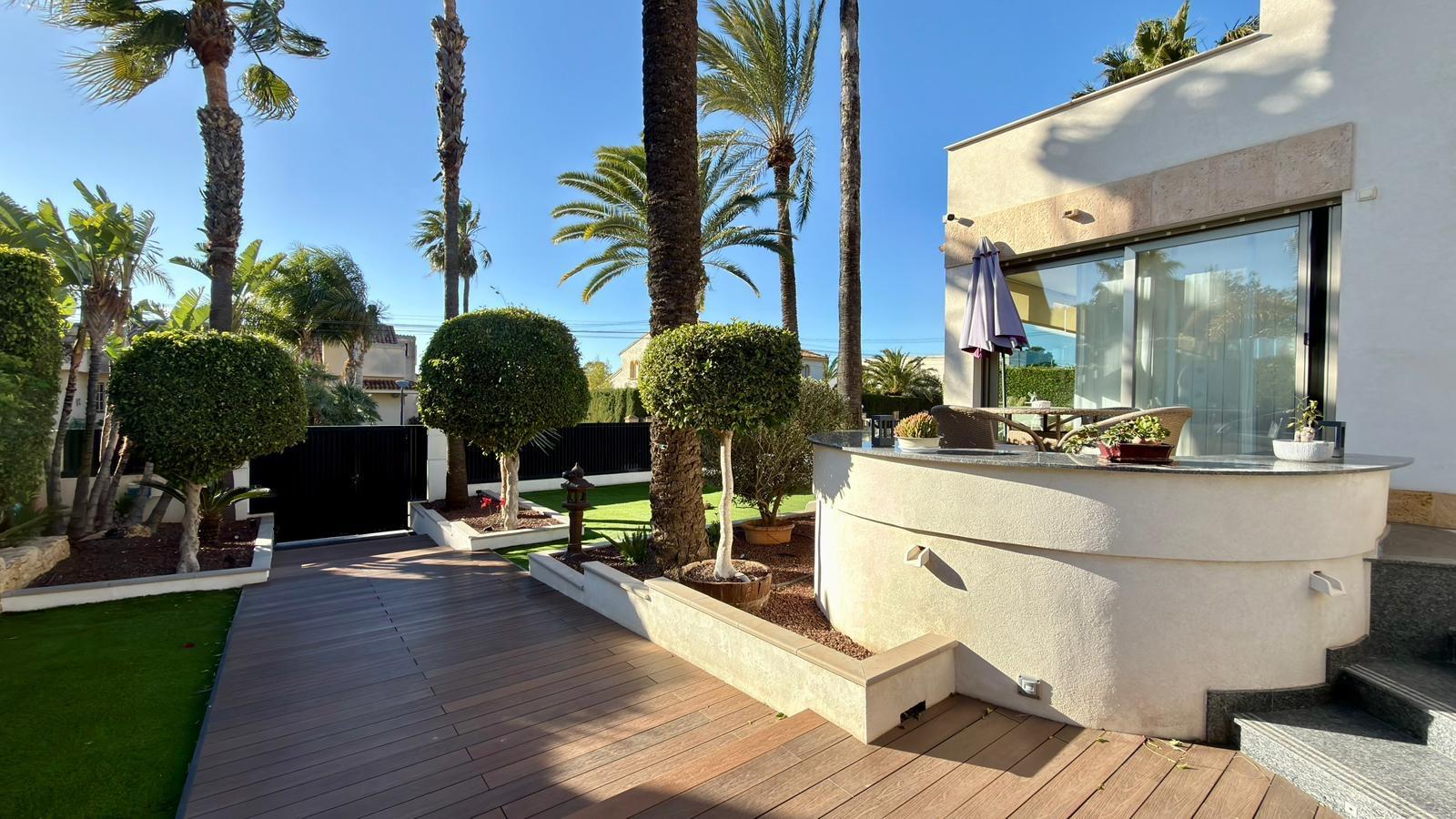Villa in Benidorm, Alicante, Spanien 6 Schlafzimmer, 357 m2 Nr. 151051