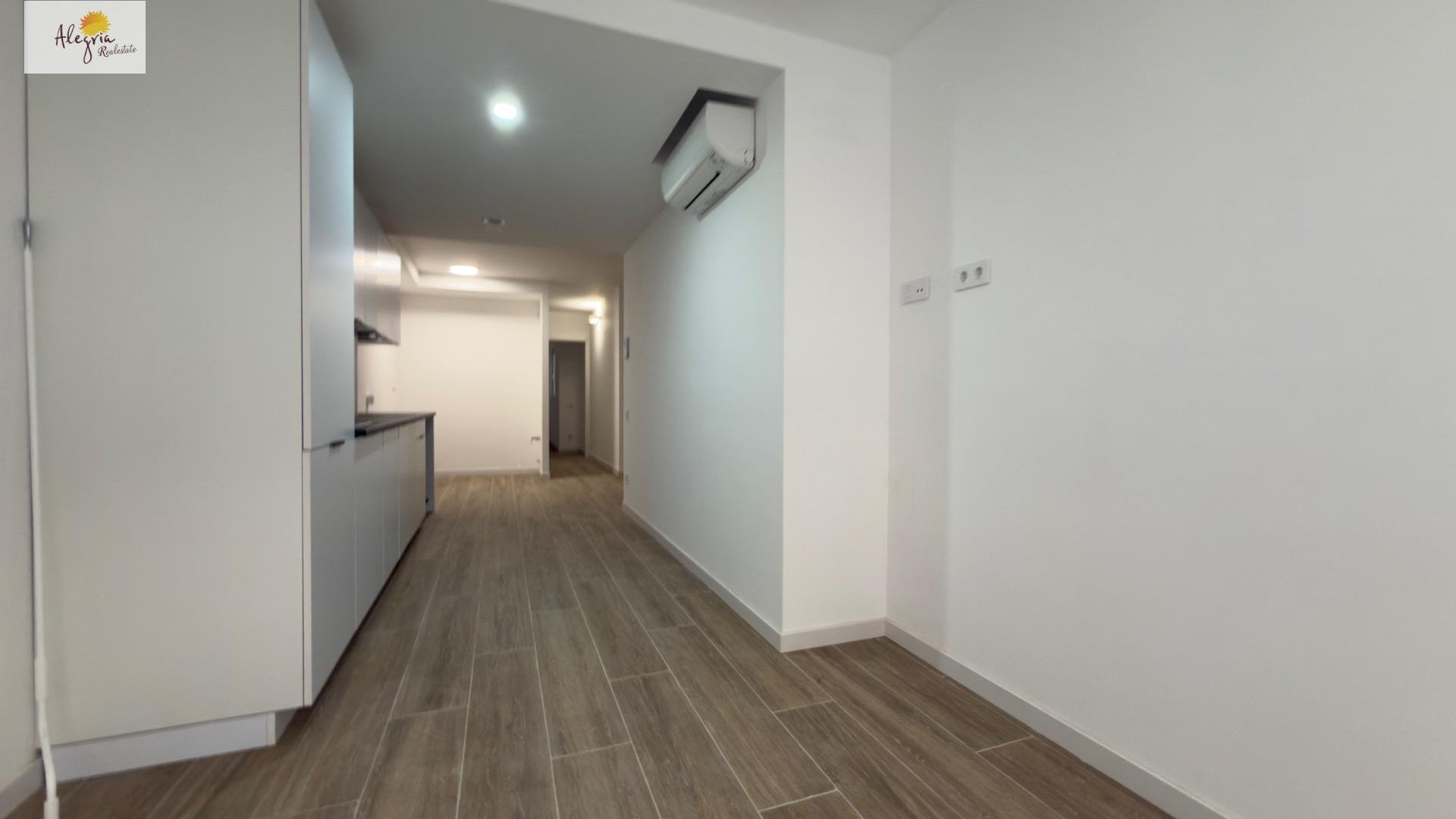 Commercial property à Alicante, Espagne 8 chambres, 403 m2 No. 151049