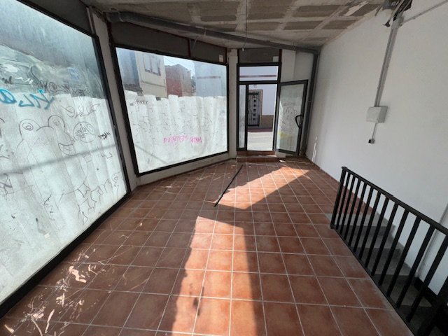 Tienda al por menor en Malgrat de Mar, Barcelona, España 110 m2 No. 191318