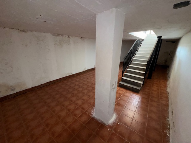Tienda al por menor en Malgrat de Mar, Barcelona, España 110 m2 No. 191318