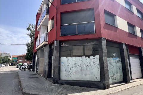 Retail store in Malgrat de Mar, Barcelona, Spain 110 sq.m. No. 191318