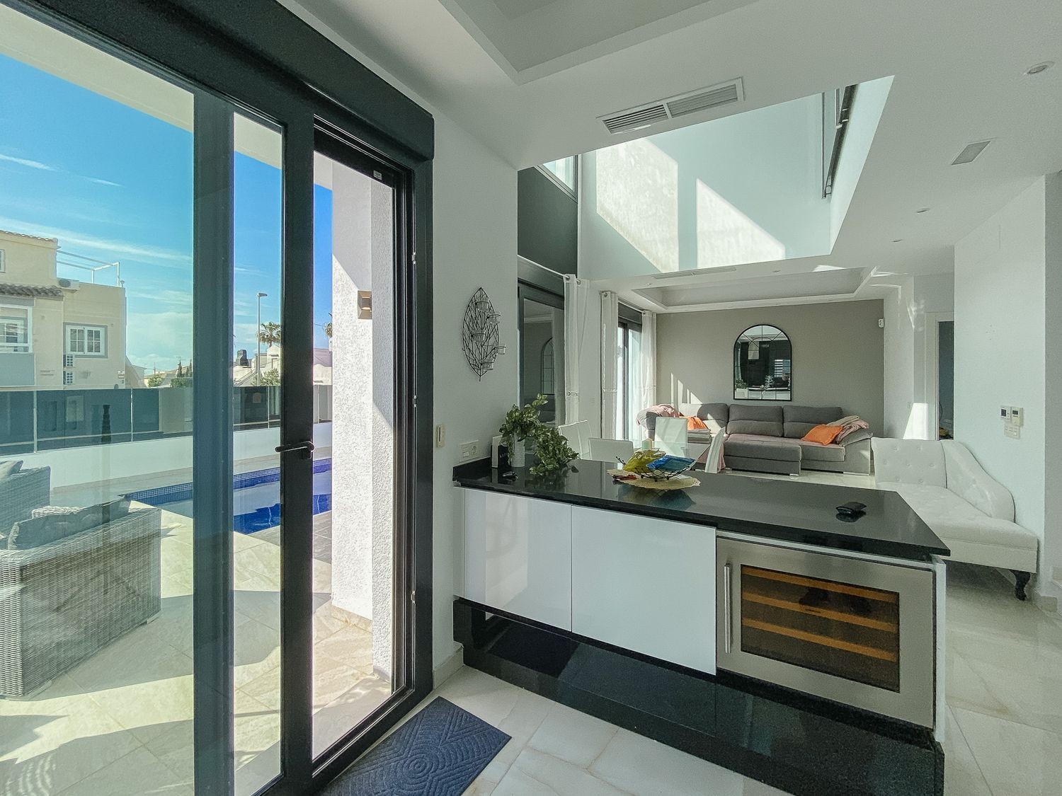 Villa i Torrevieja, Alicante, Spanien 4 sovrum, 219 kvm. Nr. 133333