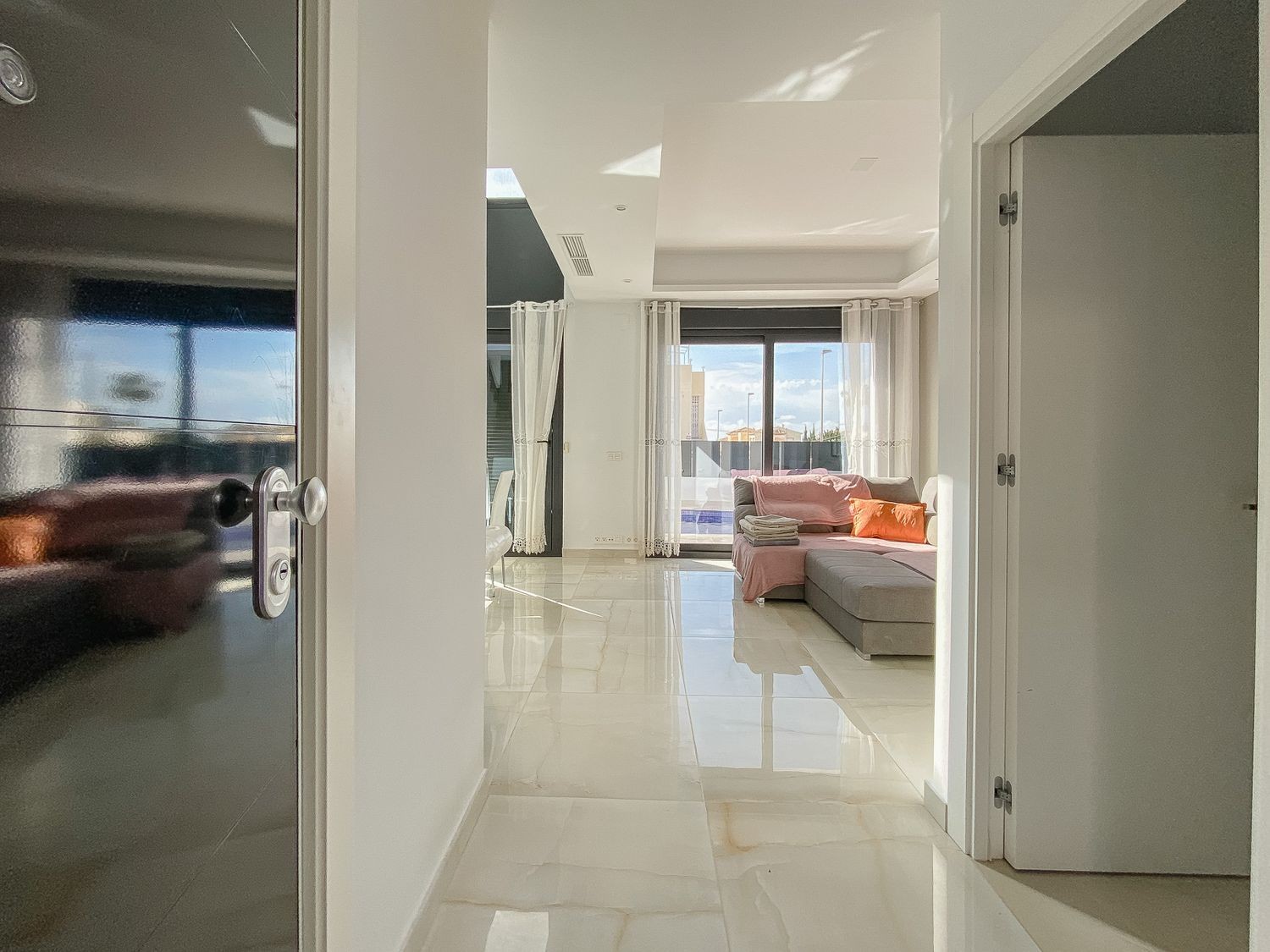 Villa i Torrevieja, Alicante, Spanien 4 sovrum, 219 kvm. Nr. 133333