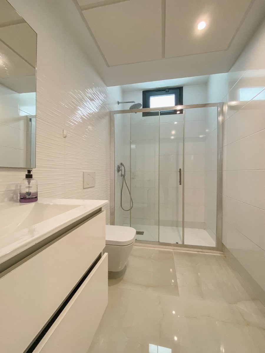 Villa i Torrevieja, Alicante, Spanien 4 sovrum, 219 kvm. Nr. 133333