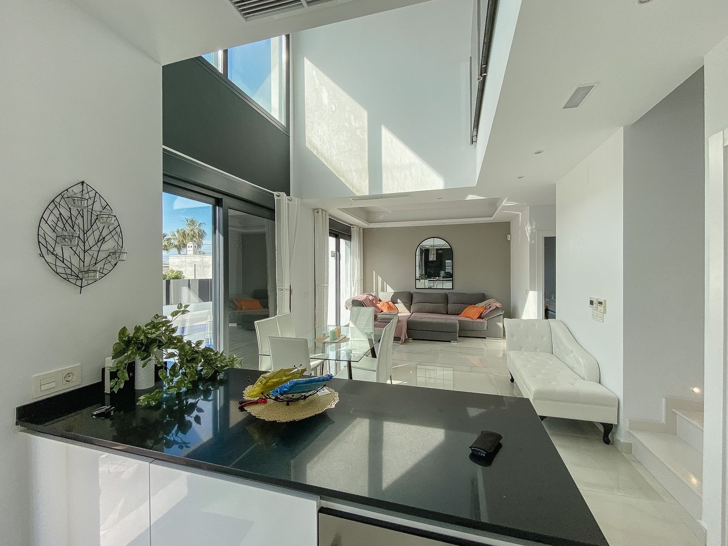Villa i Torrevieja, Alicante, Spanien 4 sovrum, 219 kvm. Nr. 133333