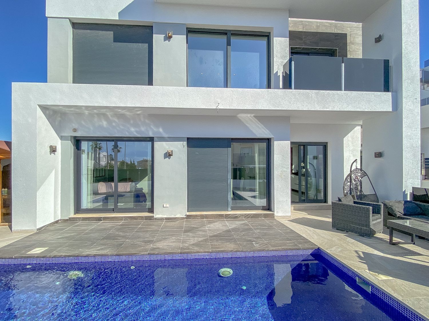 Villa i Torrevieja, Alicante, Spanien 4 sovrum, 219 kvm. Nr. 133333