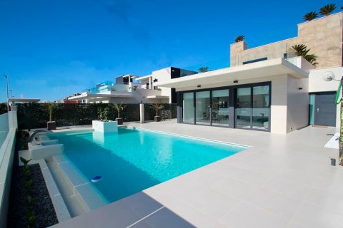Villa à Orihuela, Alicante, Espagne 4 chambres, 197 m2 No. 112064