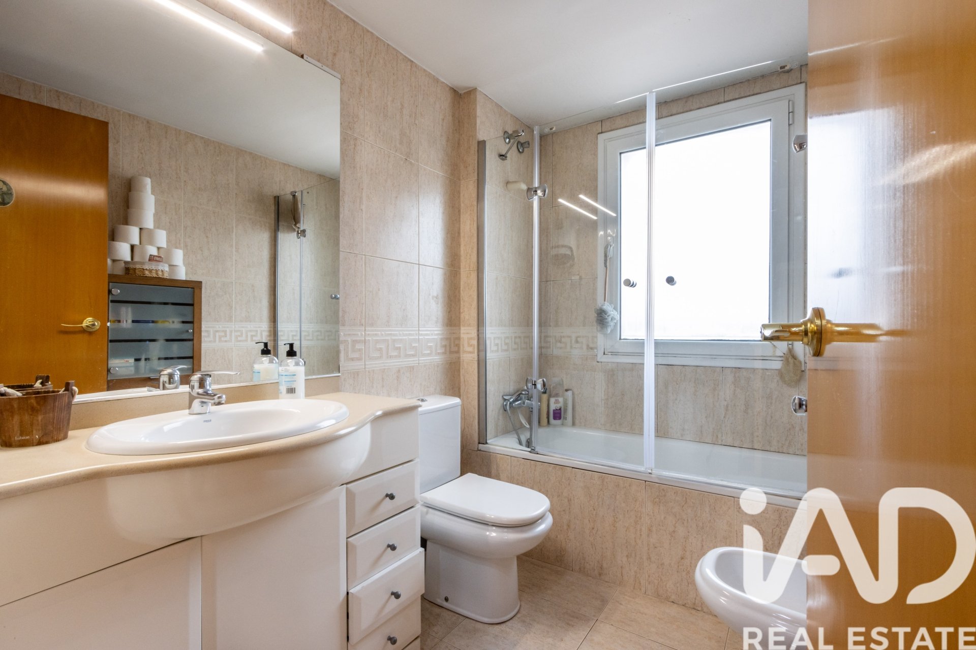 Townhouse à La Roca Del Valles, Barcelona, Espagne 4 chambres, 220 m2 No. 152320