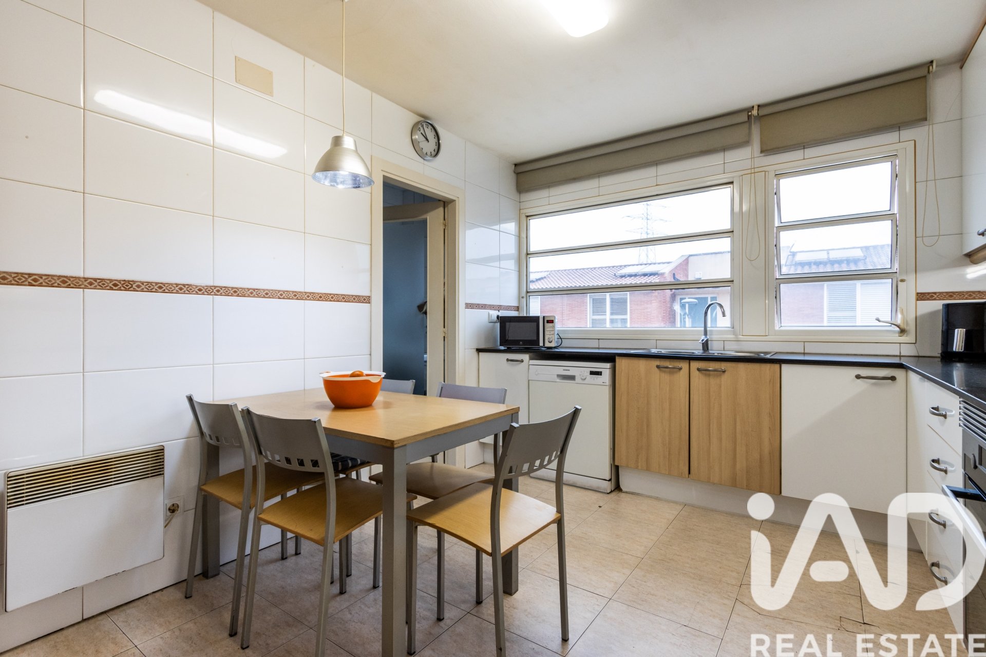 Townhouse à La Roca Del Valles, Barcelona, Espagne 4 chambres, 220 m2 No. 152320