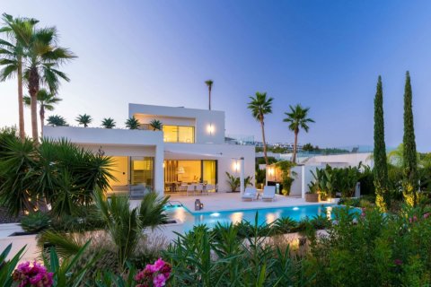 Villa i San Miguel de Salinas, Alicante, Spanien 5 sovrum, 241 kvm. Nr. 139485