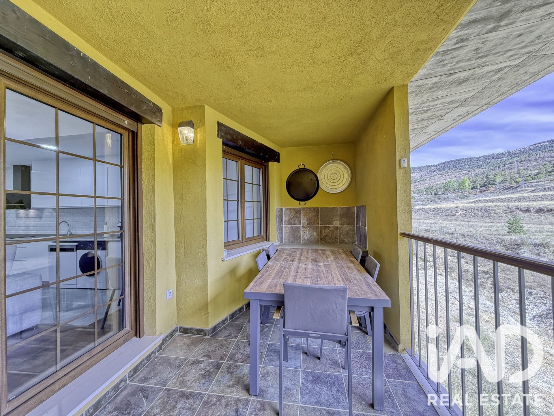 Duplex à Teruel, Espagne 3 chambres, 104 m2 No. 195088