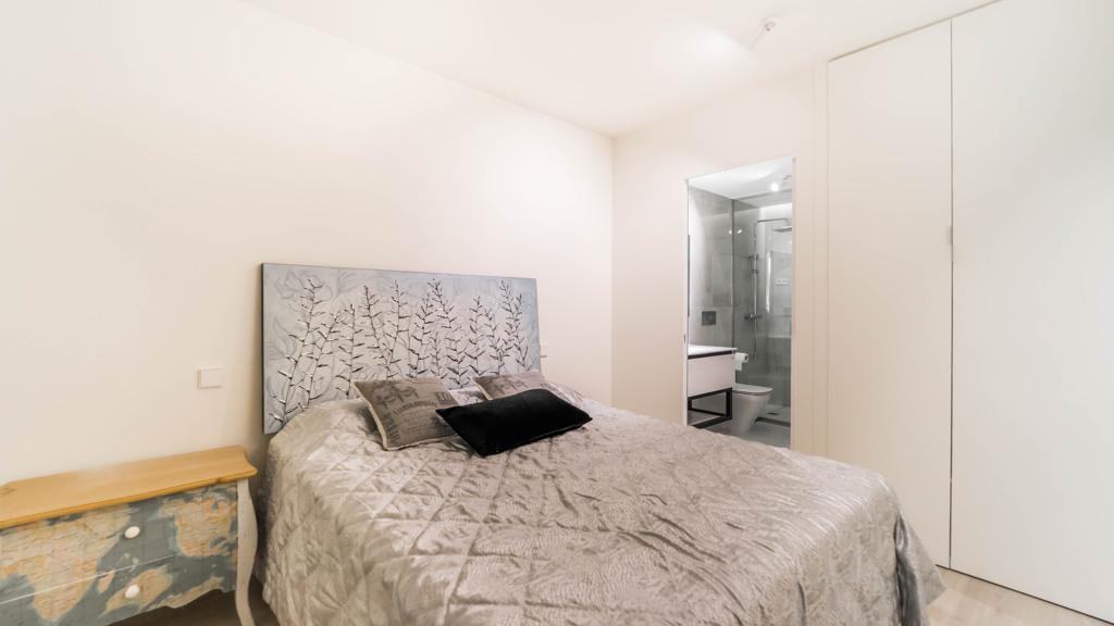 Apartment in Madrid, Spain 2 bedrooms, 130 sq.m. No. 196682