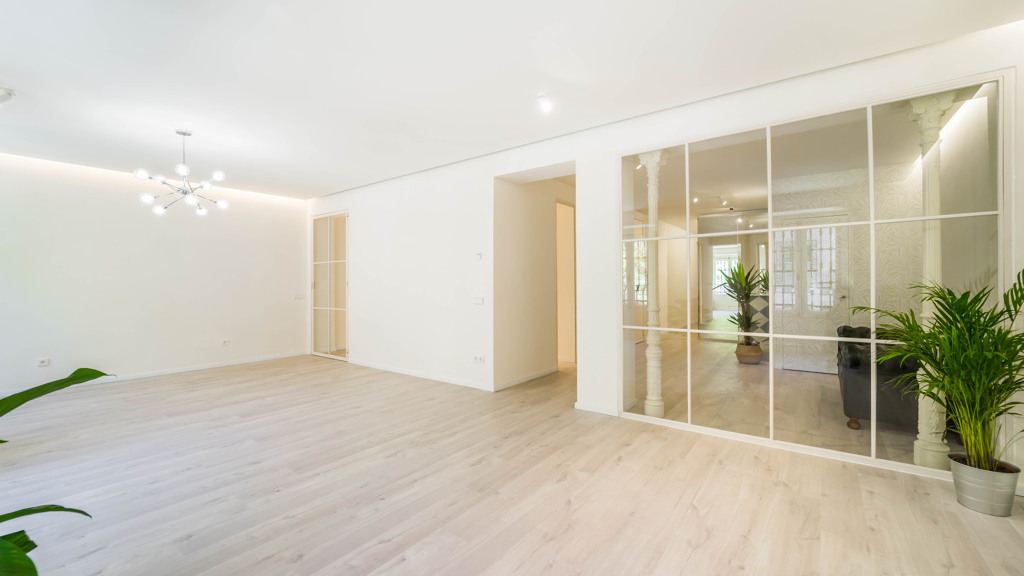 Apartment in Madrid, Spain 2 bedrooms, 130 sq.m. No. 196682