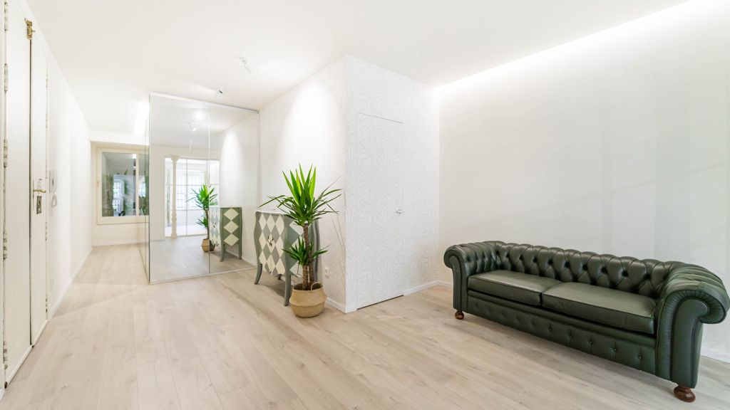 Apartment in Madrid, Spain 2 bedrooms, 130 sq.m. No. 196682