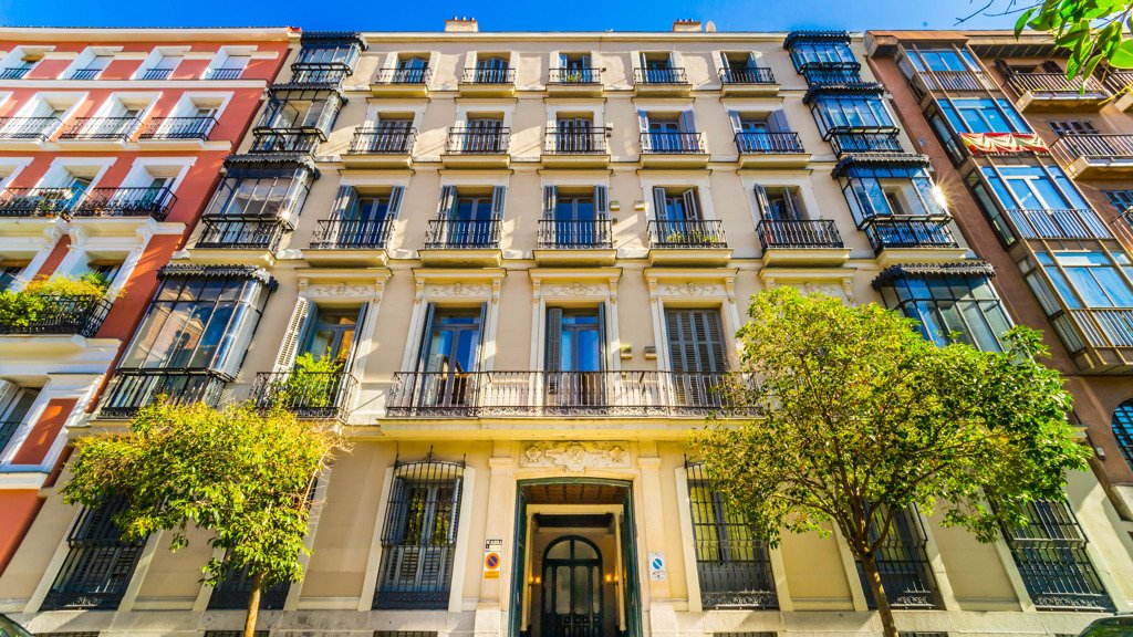Apartment in Madrid, Spain 2 bedrooms, 130 sq.m. No. 196682