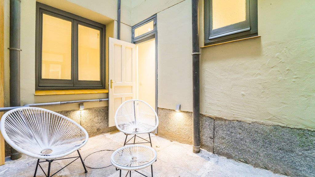 Apartment in Madrid, Spain 2 bedrooms, 130 sq.m. No. 196682