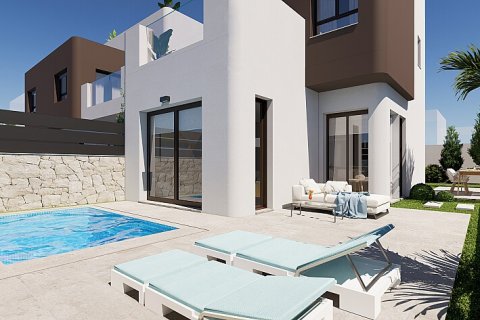 Bungalow à Torre de la Horadada, Alicante, Espagne 2 chambres, 79 m2 No. 103468