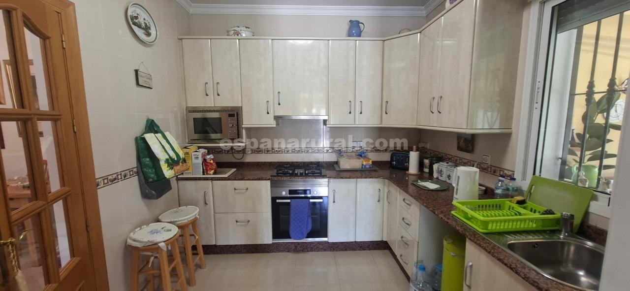 Villa i Arboleas, Almeria, Spanien 3 sovrum, 130 kvm. Nr. 181801