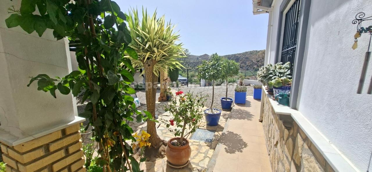 Villa i Arboleas, Almeria, Spanien 3 sovrum, 130 kvm. Nr. 181801