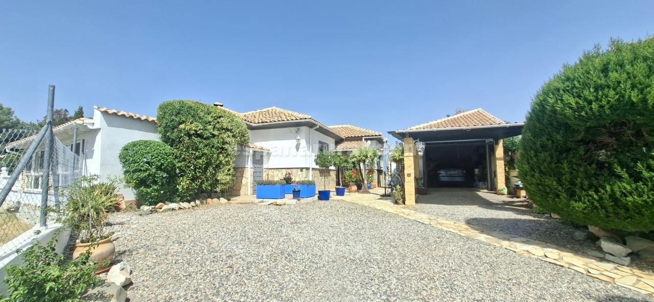 Villa i Arboleas, Almeria, Spanien 3 sovrum, 130 kvm. Nr. 181801