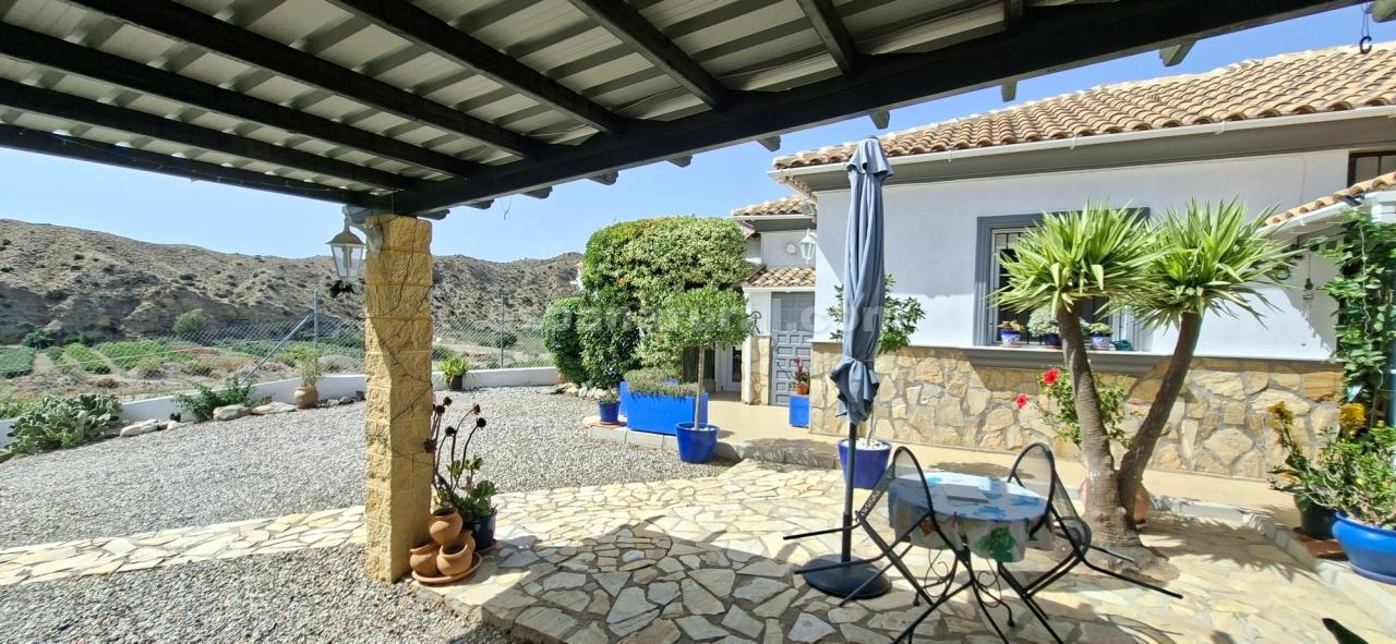 Villa i Arboleas, Almeria, Spanien 3 sovrum, 130 kvm. Nr. 181801