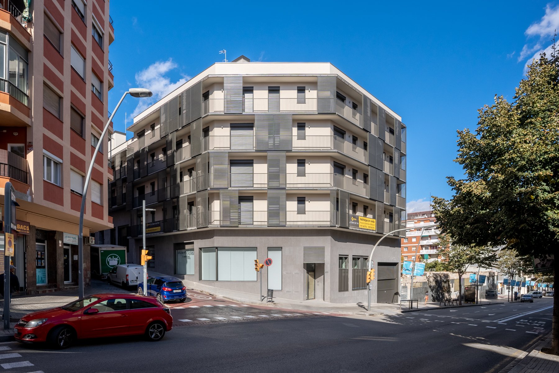 Квартира в Барселона, Испания 4 спальни,  №141278