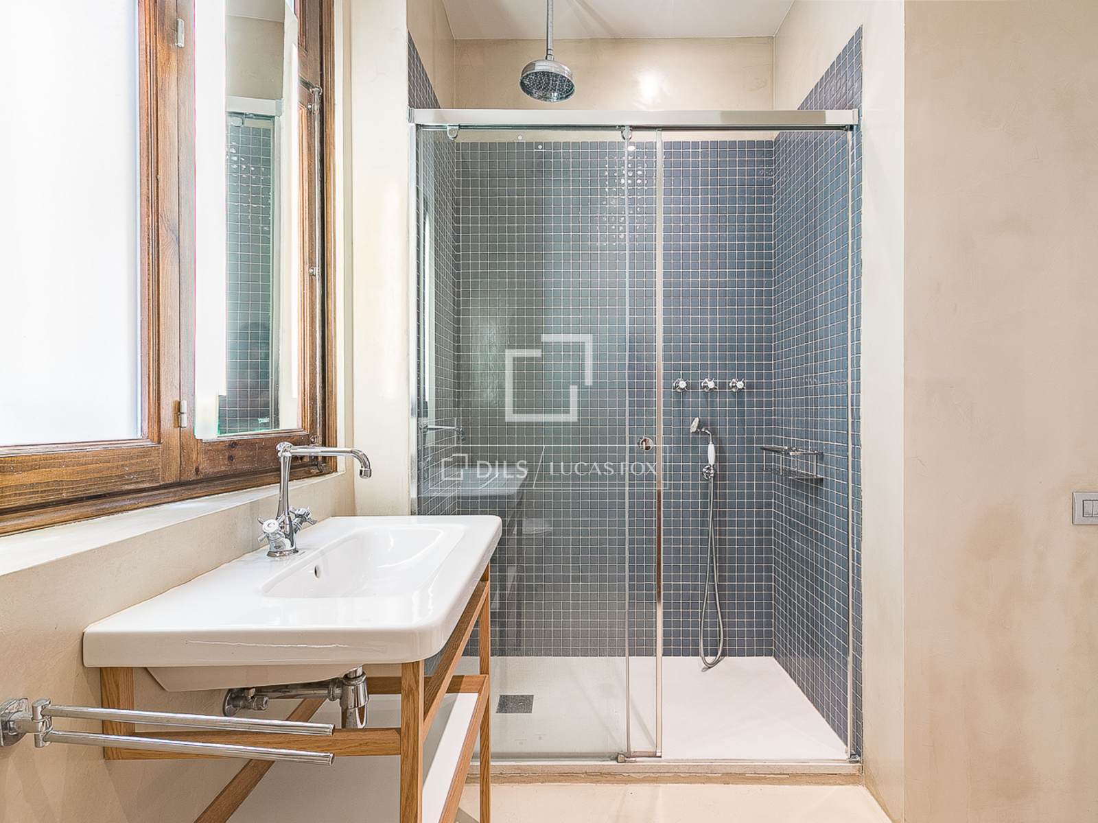 Apartment à Barcelona, Espagne 2 chambres, 87 m2 No. 164315
