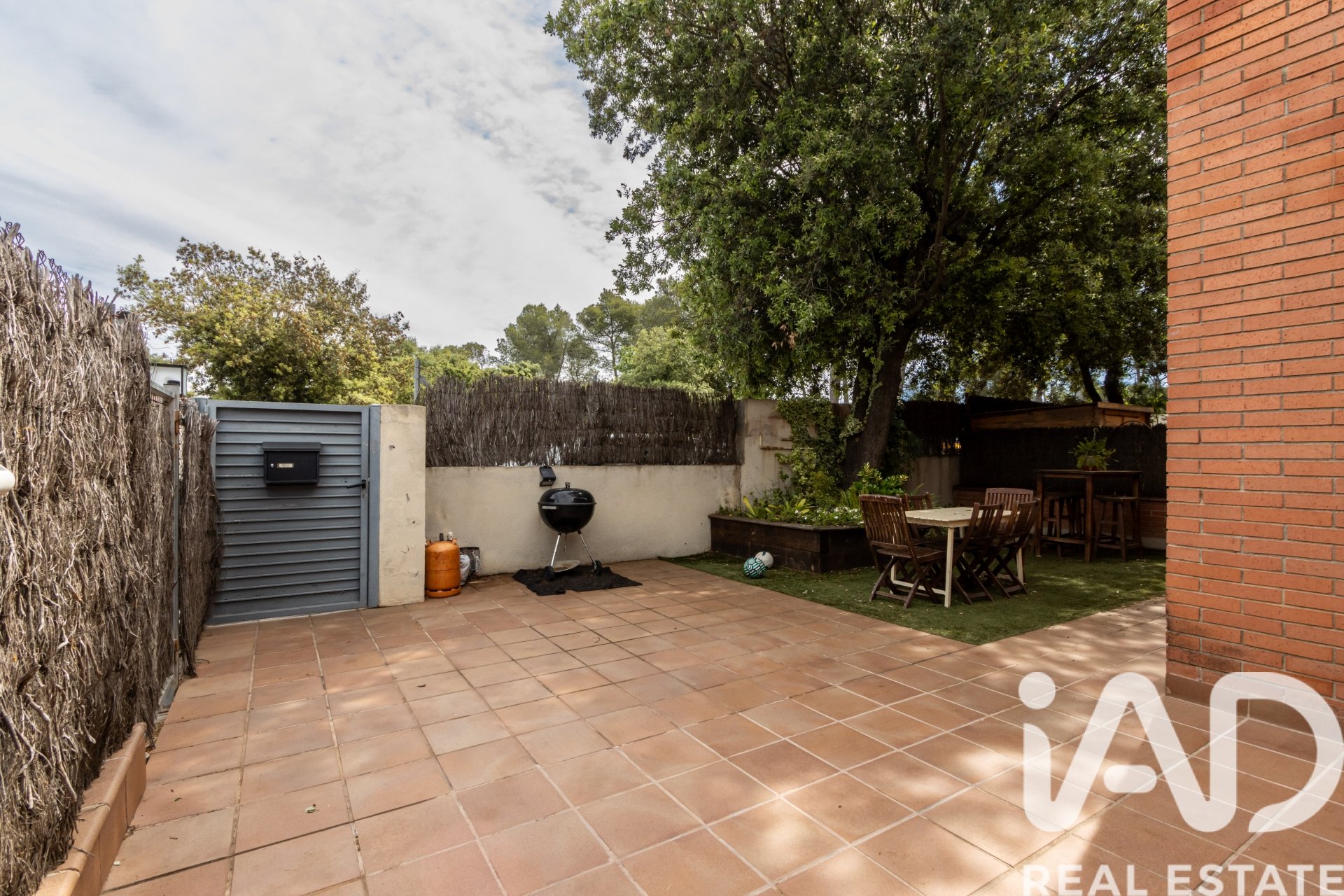 Radhus i Sant Cugat Del Valles, Barcelona, Spanien 4 sovrum, 274 kvm. Nr. 172405