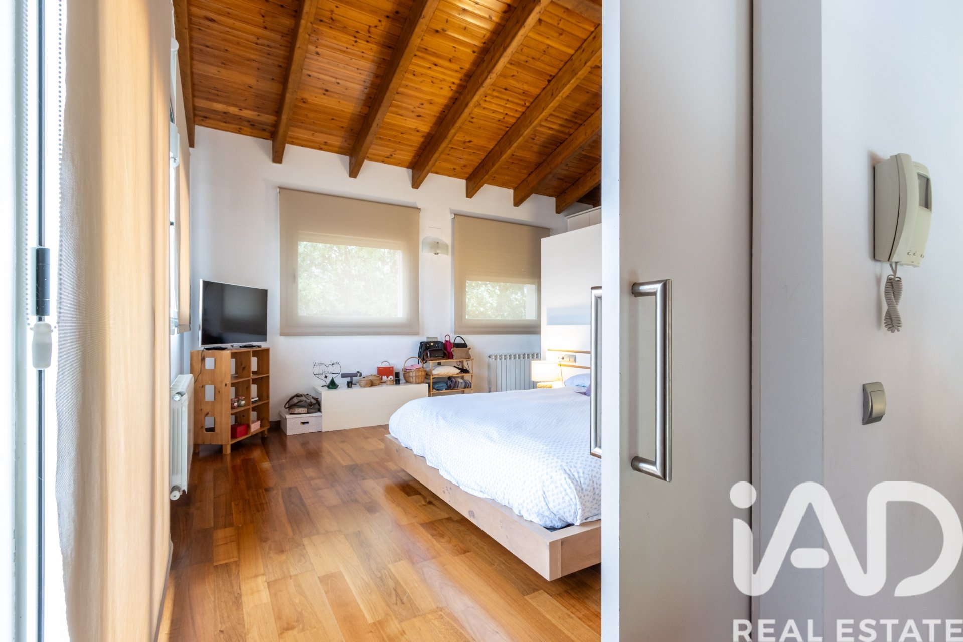 Radhus i Sant Cugat Del Valles, Barcelona, Spanien 4 sovrum, 274 kvm. Nr. 172405