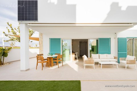 Huoneisto Torre de la Horadada, Alicante, Espanja 2 makuuhuonetta, 75 m2 No. 139668
