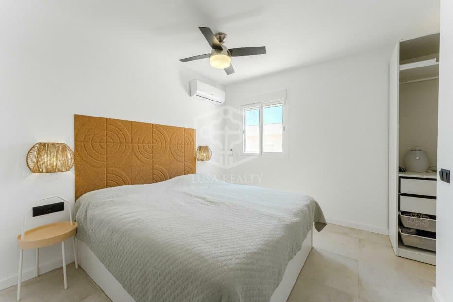 Villa en Adeje, Tenerife, España 5 dormitorios, 248 m2 No. 133239