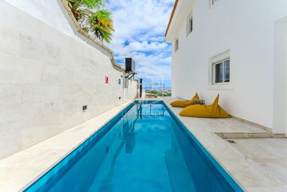 Villa en Adeje, Tenerife, España 5 dormitorios, 248 m2 No. 133239