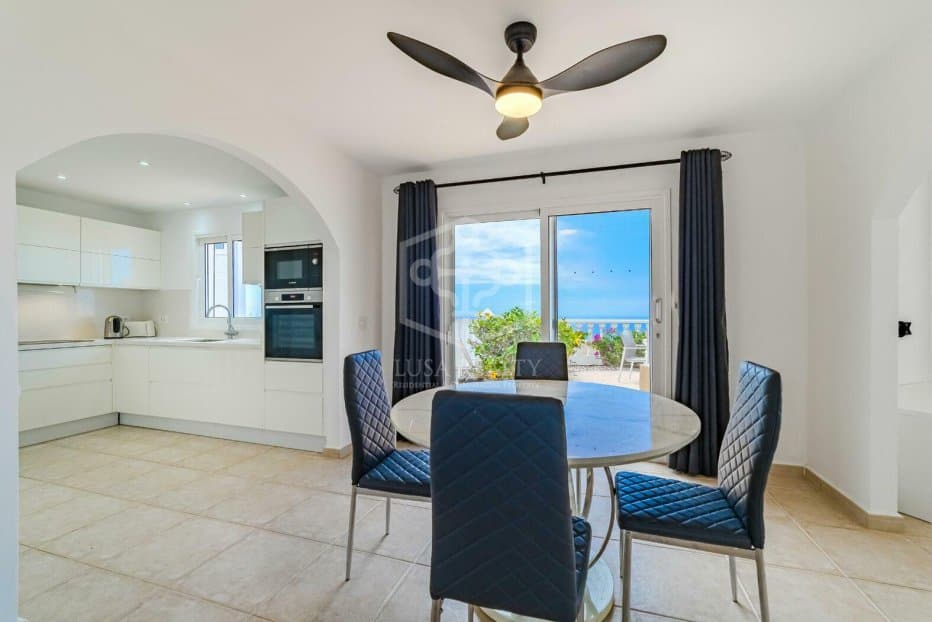 Villa a Santiago del Teide, Tenerife, Spagna 3 camere da letto, 117 mq. N° 133241