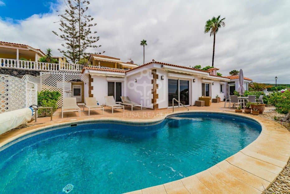 Villa a Santiago del Teide, Tenerife, Spagna 3 camere da letto, 117 mq. N° 133241