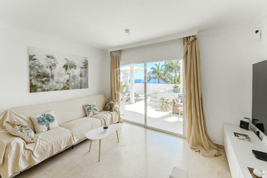 Villa in Adeje, Tenerife, Spain 3 bedrooms, 294 sq.m. No. 133240