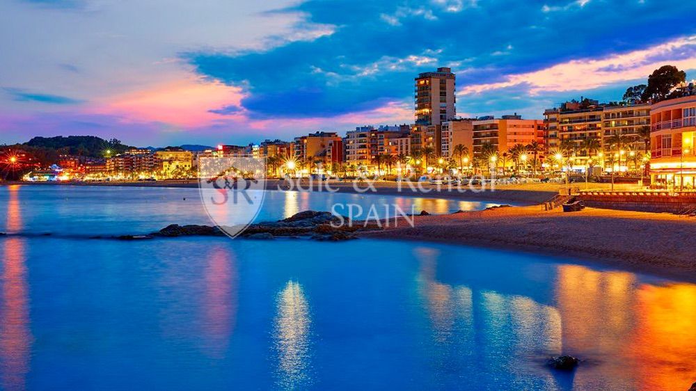 Propiedad comercial en Lloret de Mar, Gerona, España 3 dormitorios, 500 m2 No. 166452
