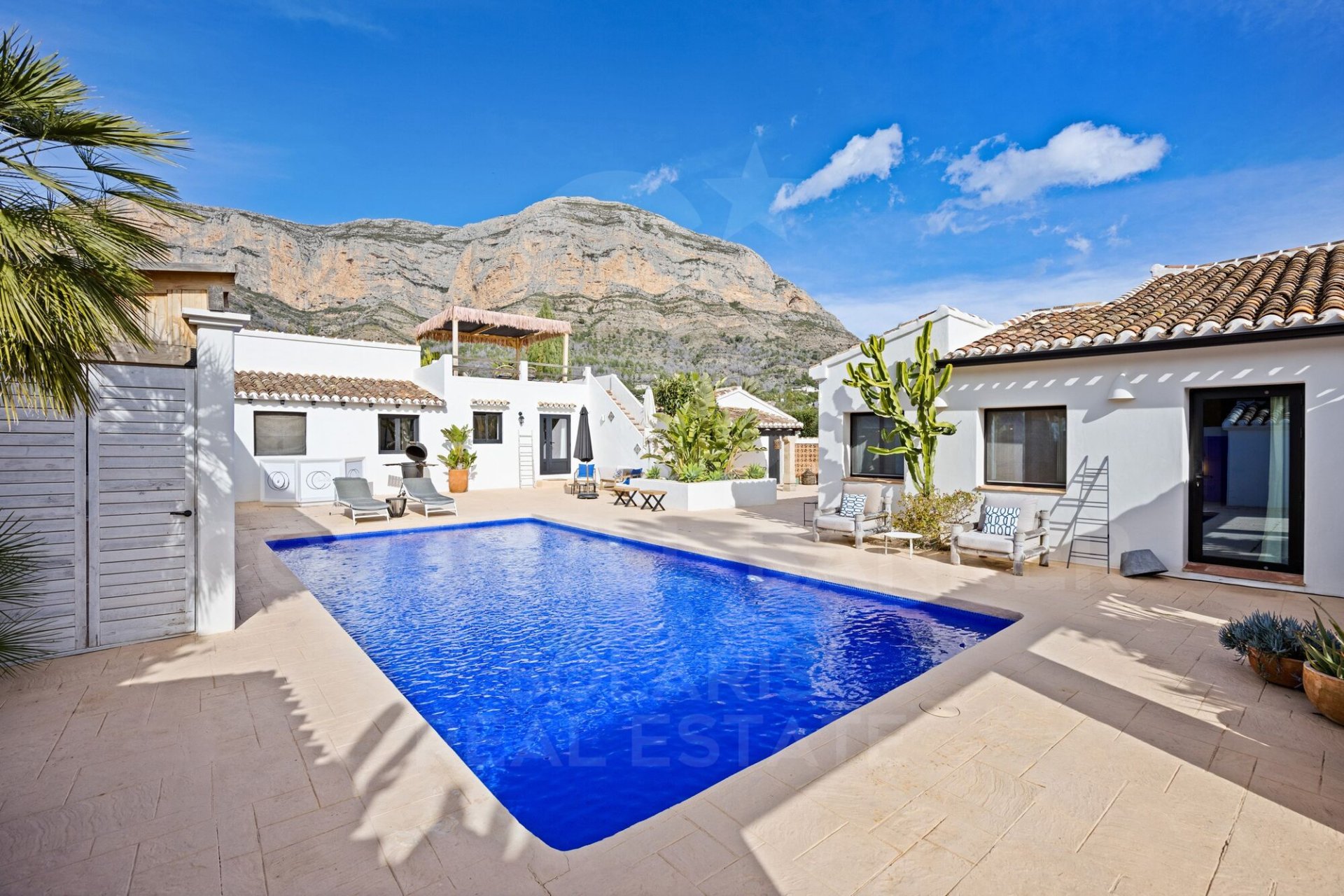 Māja Javea, Alicante, Spānijā 5 istabas, 419 m2 Nr. 156759